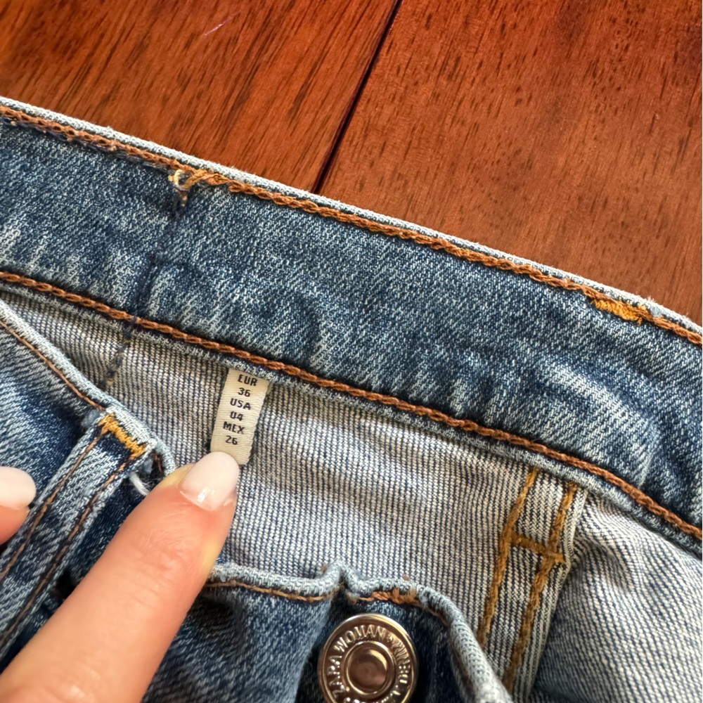 Zara Ripped Denim - Picture 3 of 4